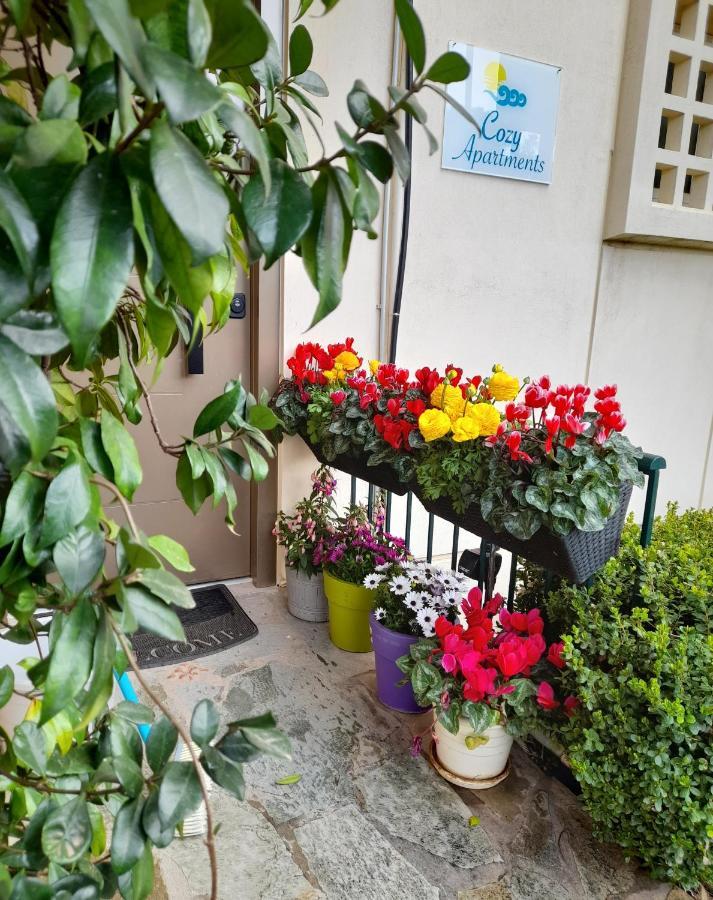 Cozy Apartments Near The Airport Artemida  Exterior foto