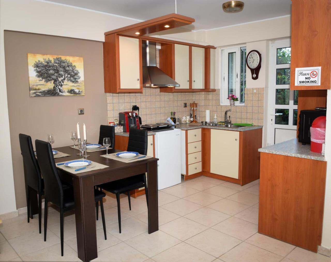 Cozy Apartments Near The Airport Artemida  Exterior foto
